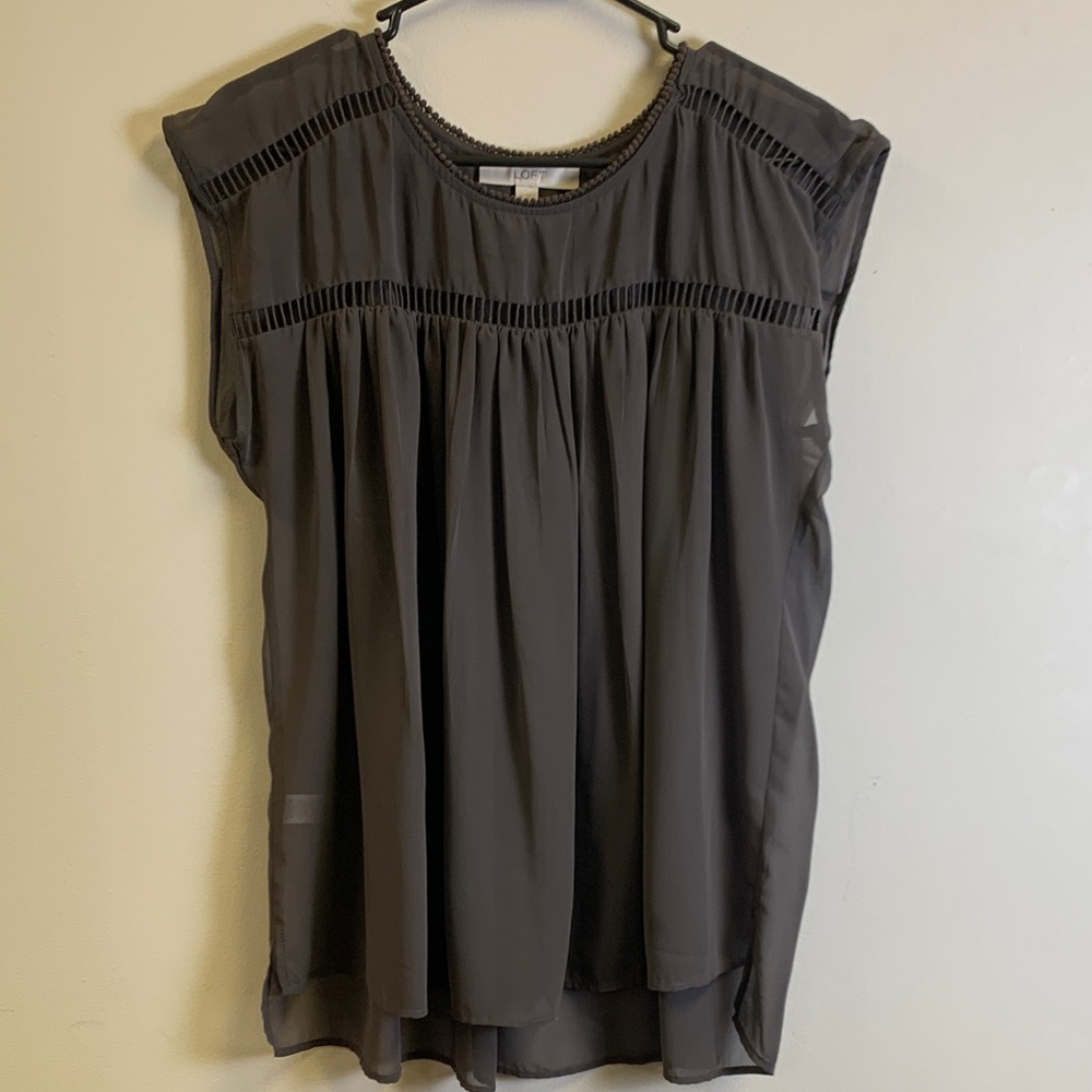 LOFT Gray Sheer Pleated Cap-Sleeve Blouse